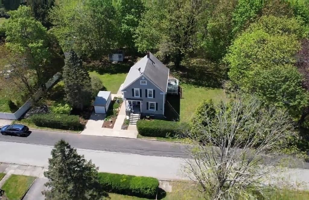 47 Davis Ave