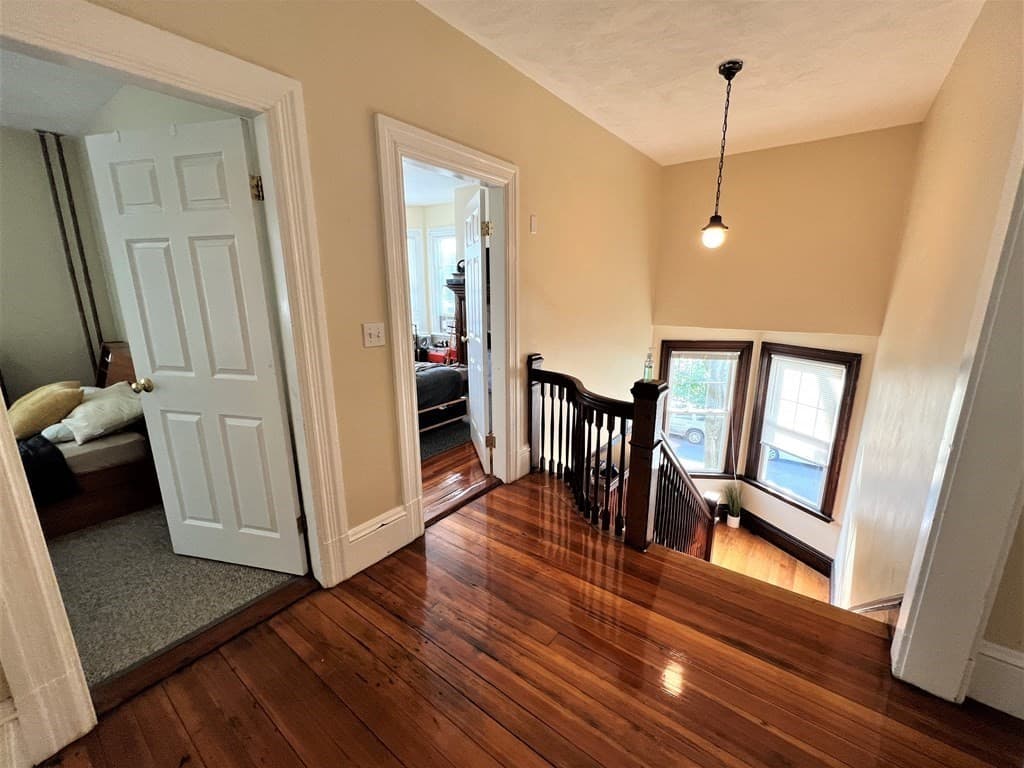558 Riverside Ave #2 photo 4
