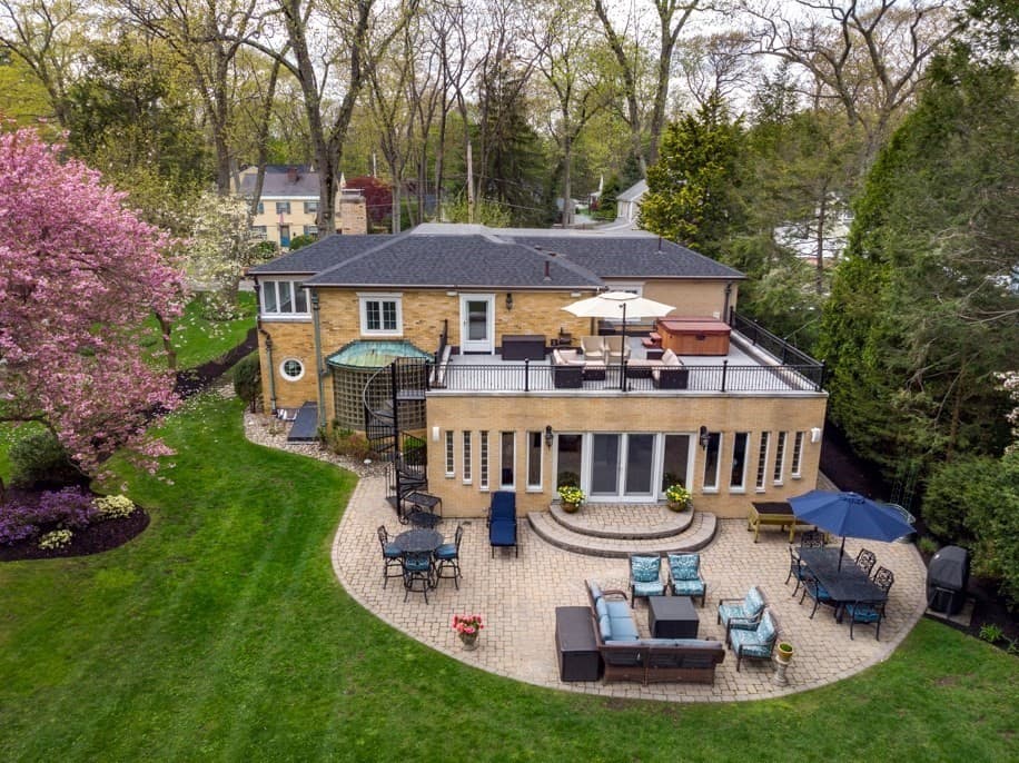 22 Oak Ridge Road