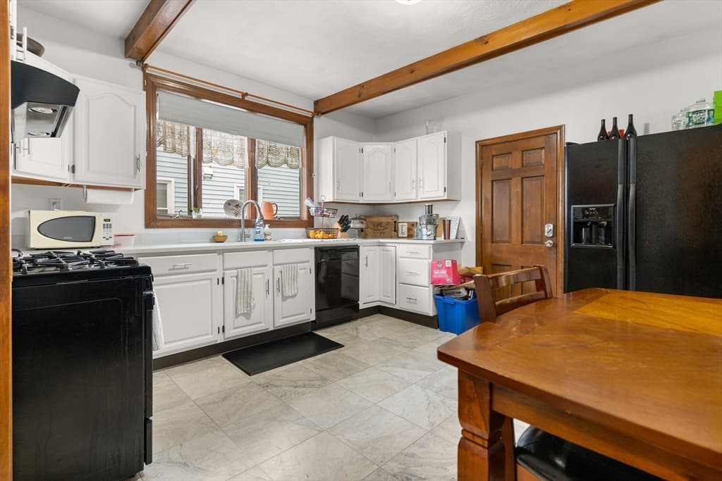 35 Tyler St #1 photo 2