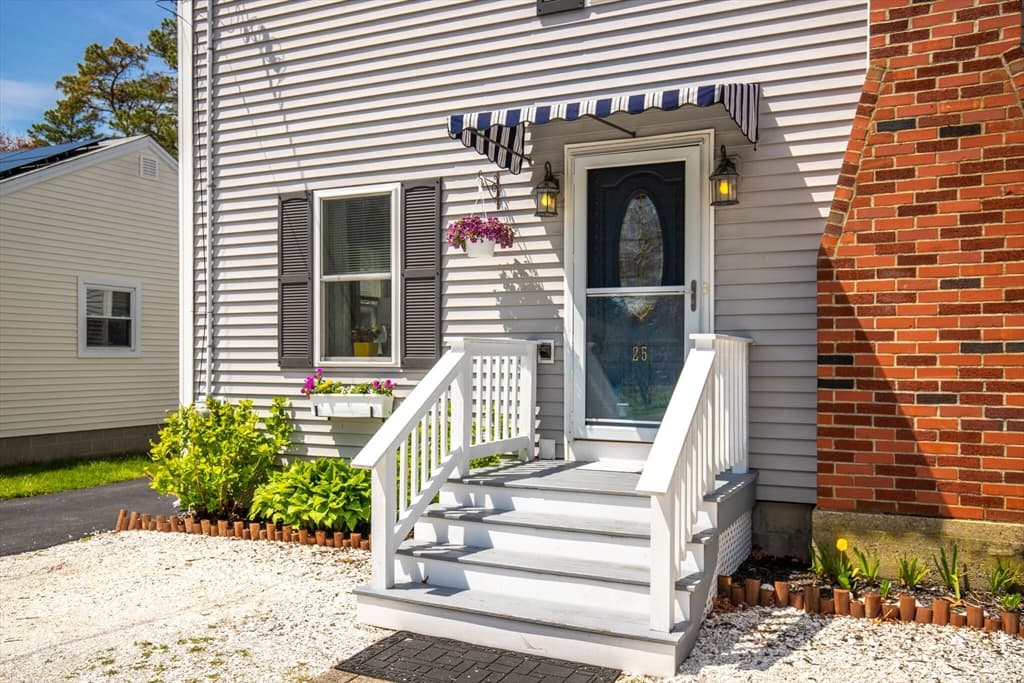 25 Wildwood Ave photo 2