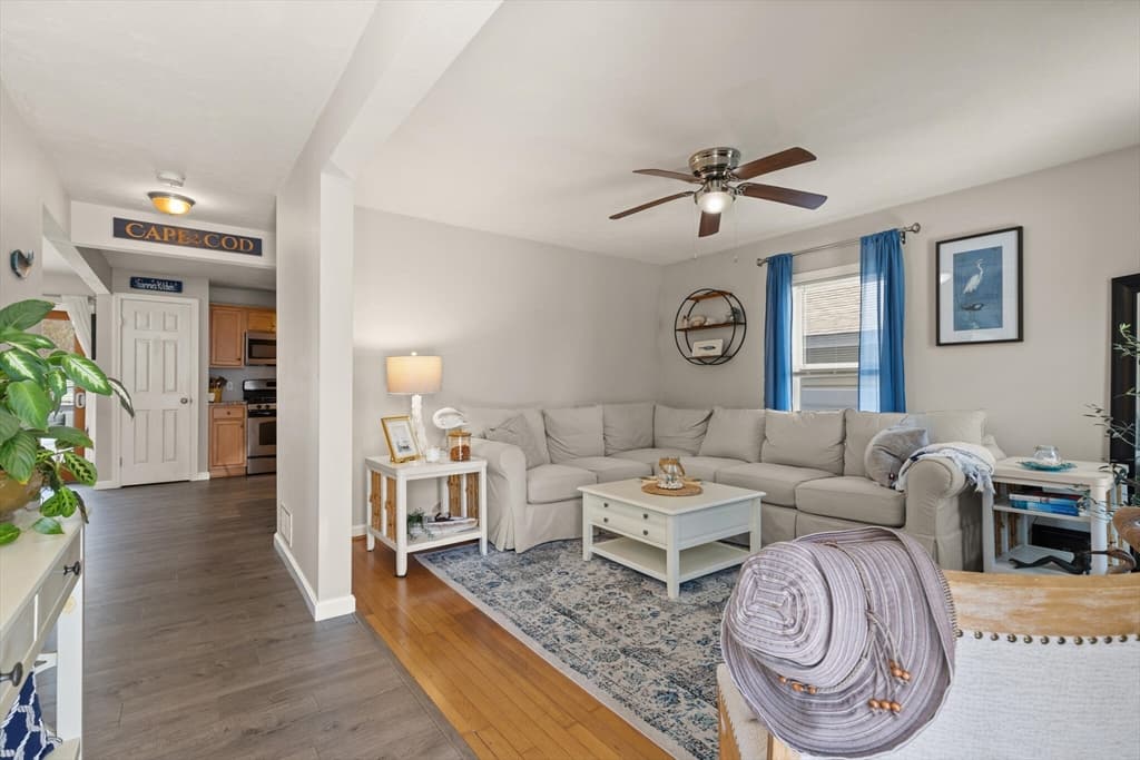 25 Wildwood Ave photo 4