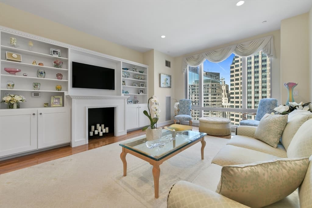 500 Atlantic Ave #21C
