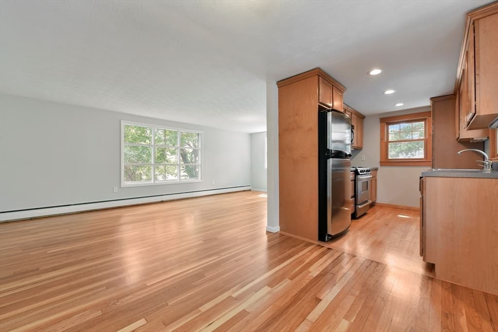 10 Westchester Circle photo 5
