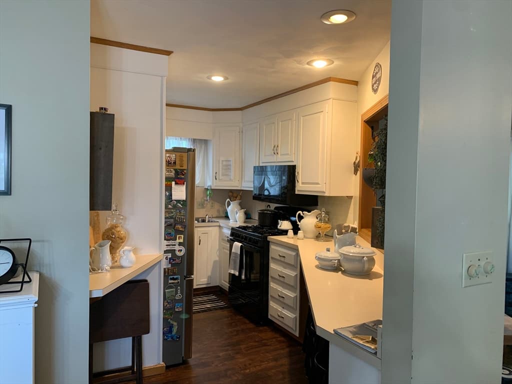 75 Acorn St. photo 5