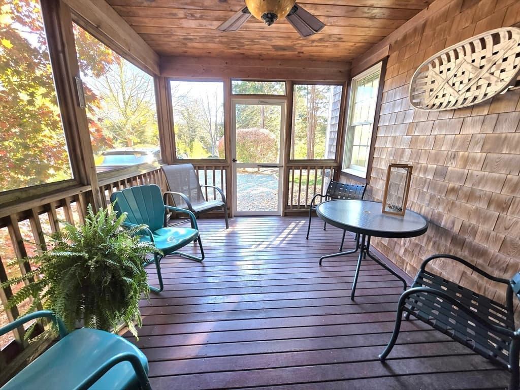 85 Blue Heron Way photo 2