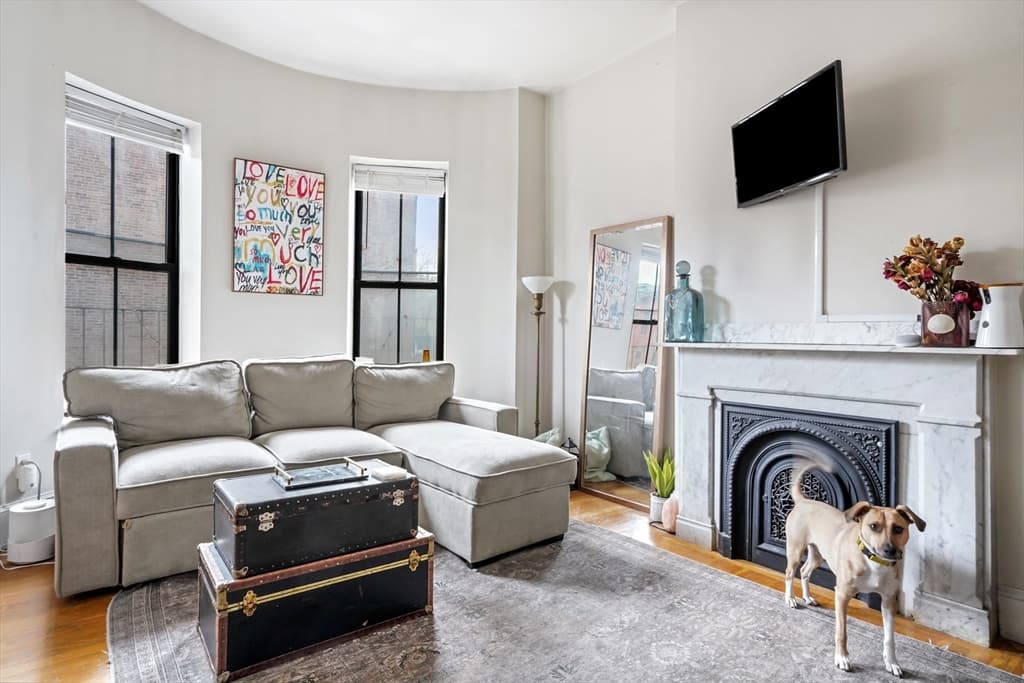 533 Columbus Ave #5
