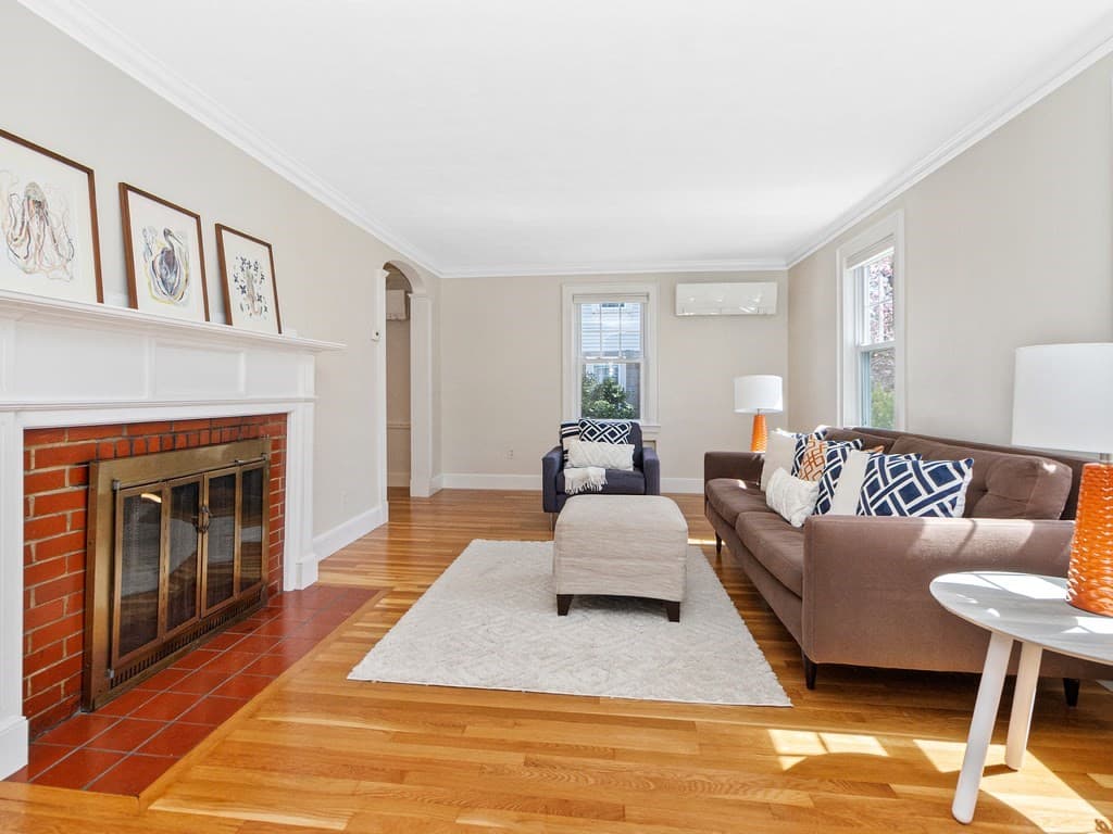 88 Dean St photo 2