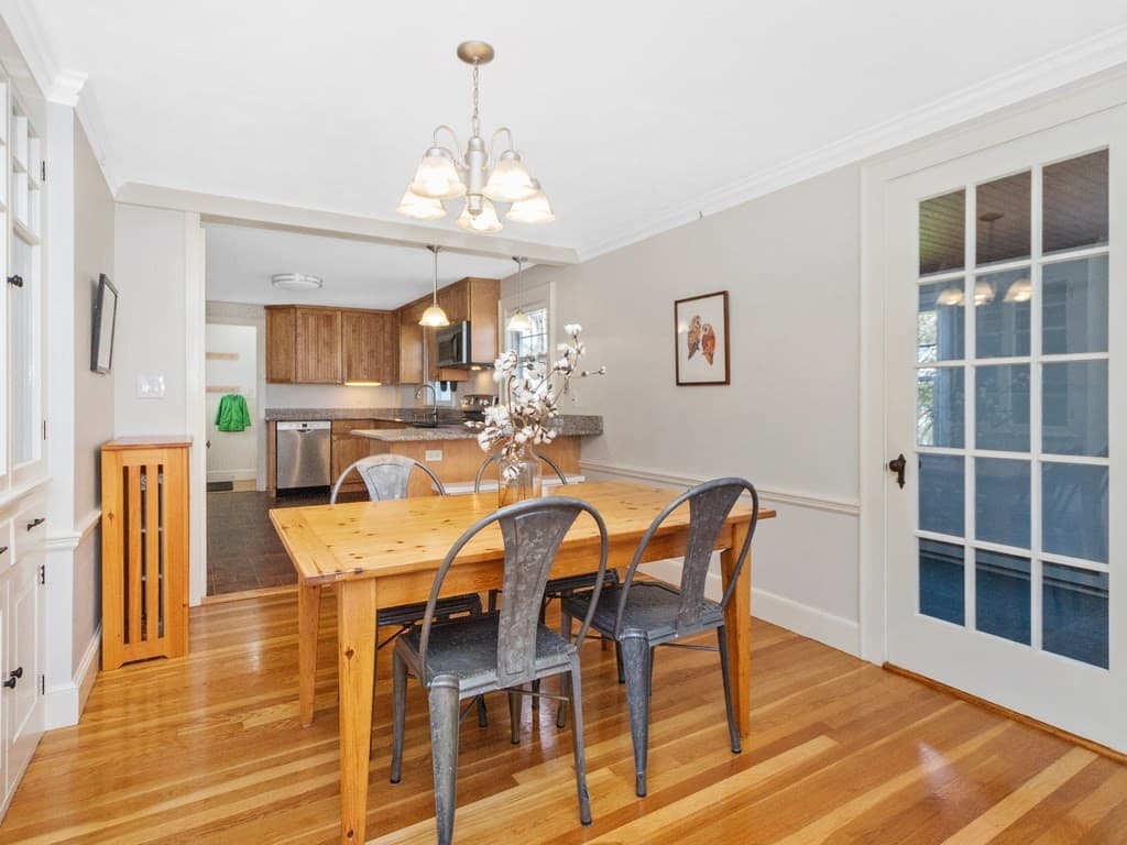 88 Dean St photo 4