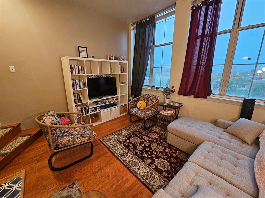 240 Heath St #PH12 photo 3