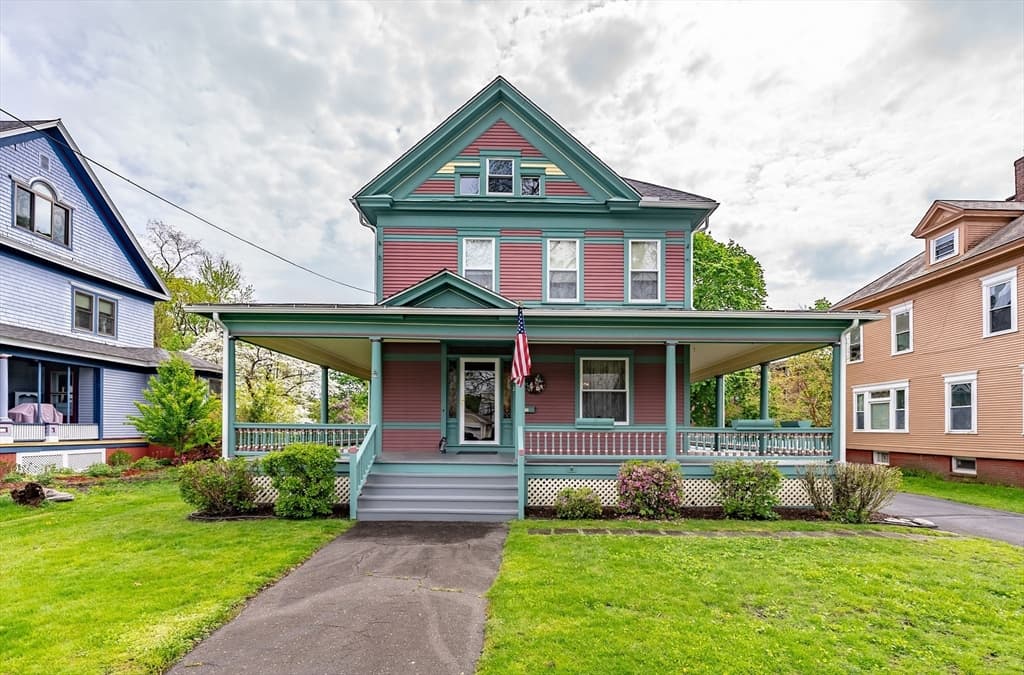 20 Holland Ave photo 2