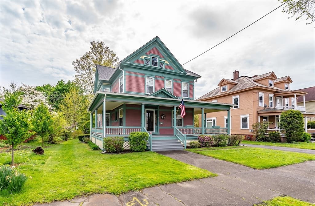 20 Holland Ave photo 3
