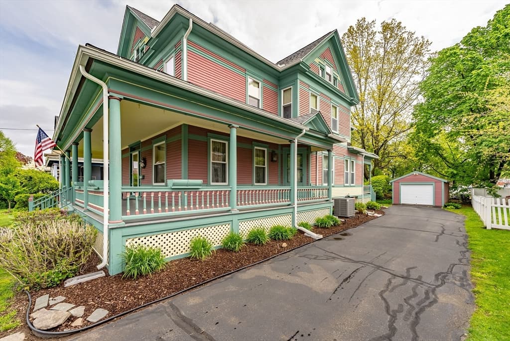 20 Holland Ave photo 4