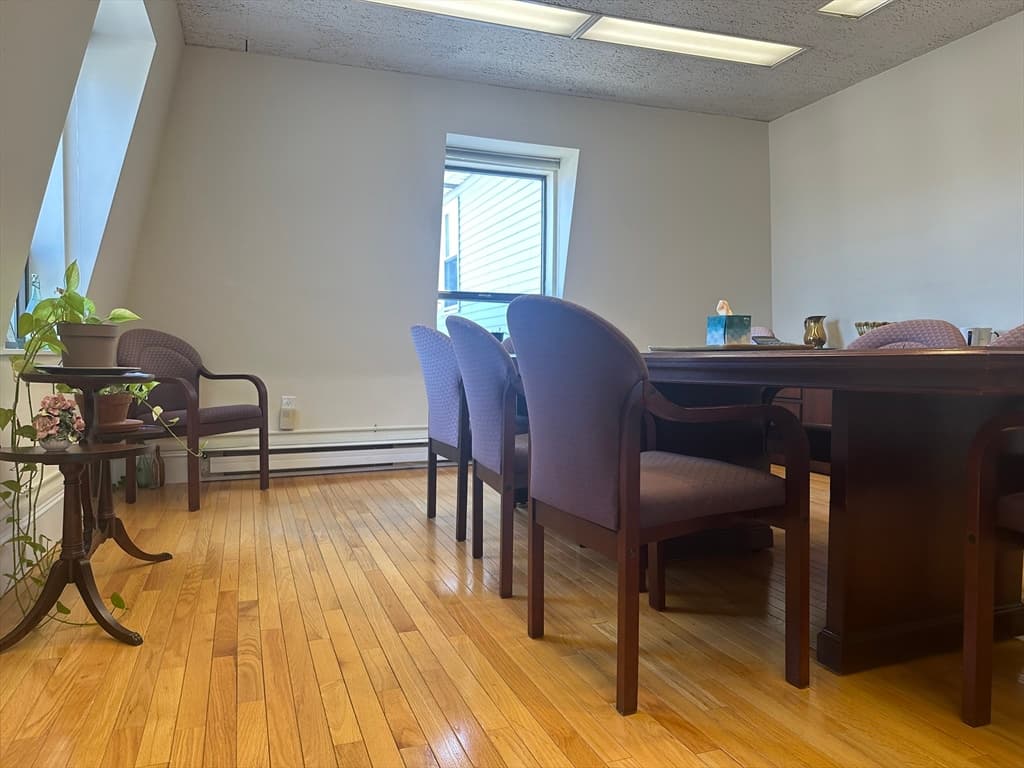2294 Massachusetts Ave photo 4