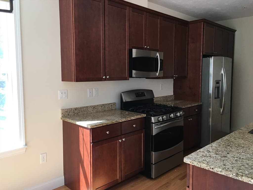4 Reserve Way #D photo 4