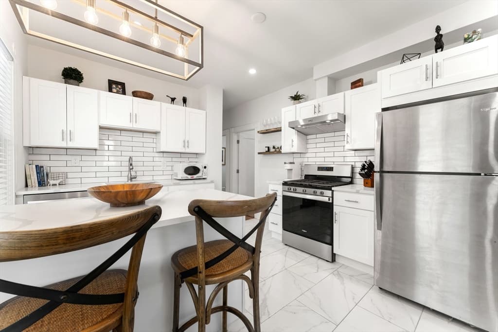 15 Germania St #2 photo 2