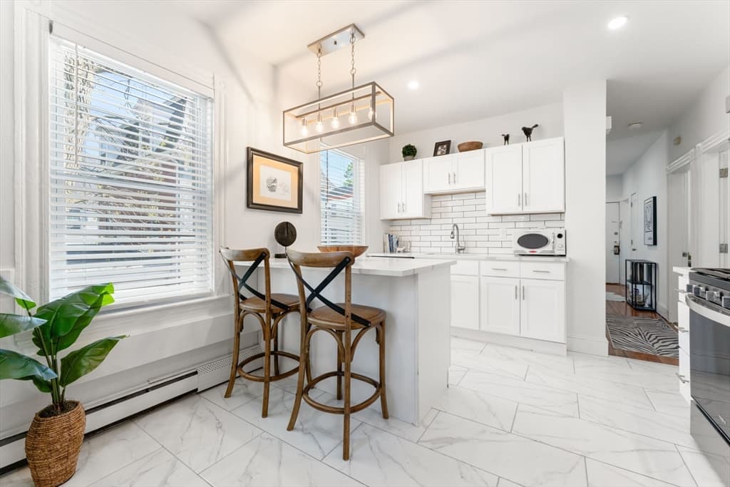 15 Germania St #2