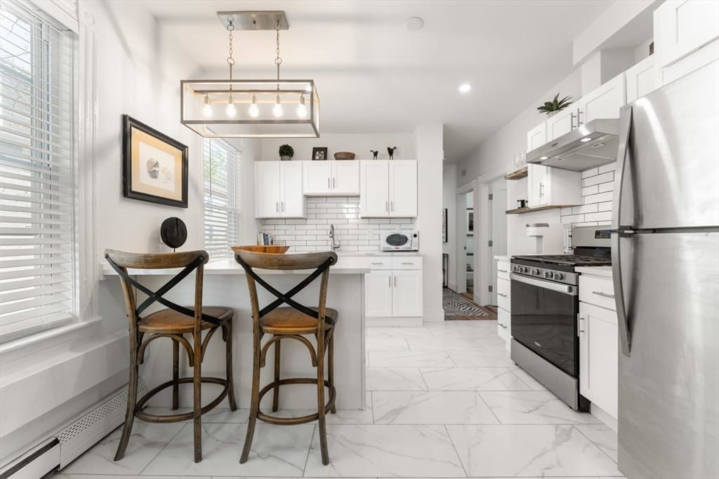 15 Germania St #2 photo 5