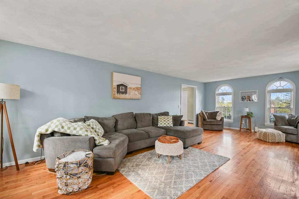 95 Wesson Terrace photo 4