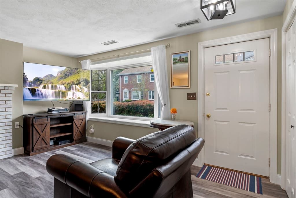 224 Park St #B3 photo 3