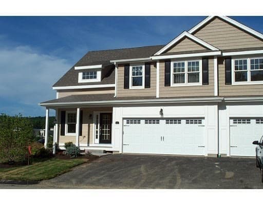 27 Meeting House Ln #27