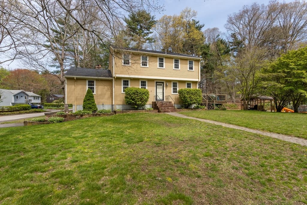 17 Kingsbrook Way photo 2