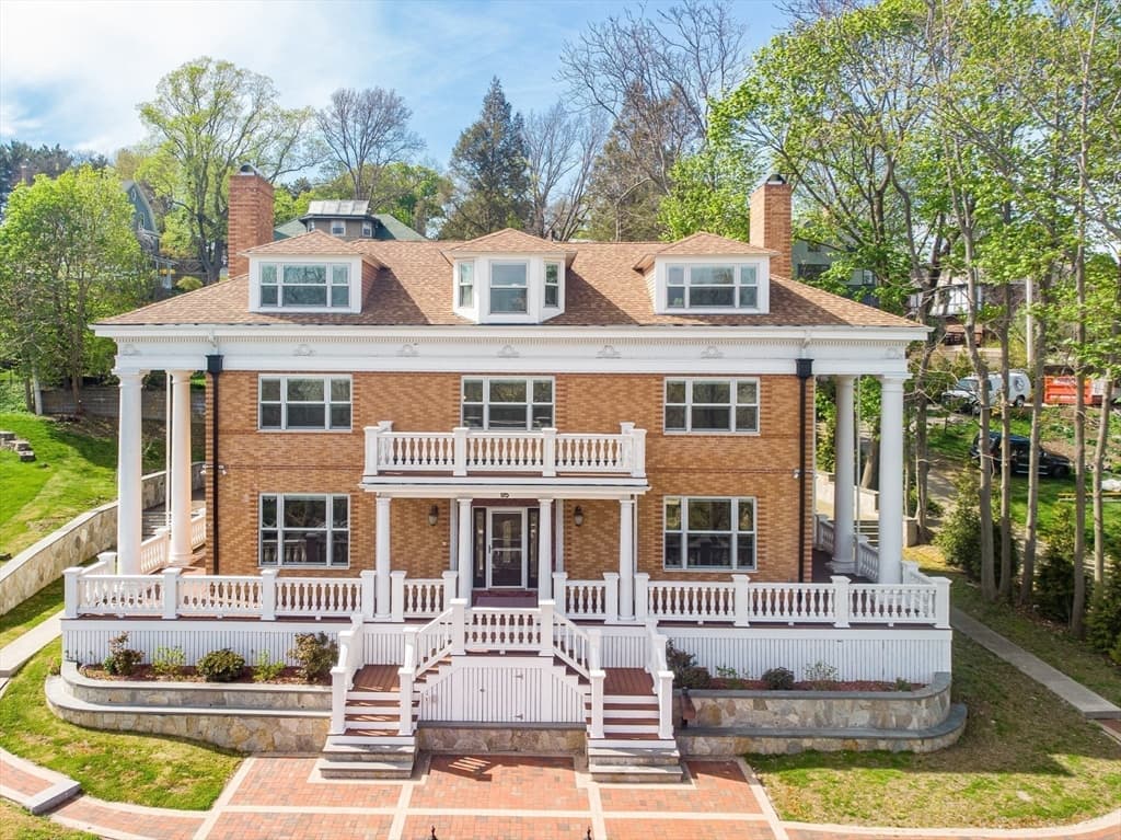 95 Commonwealth Ave photo 4