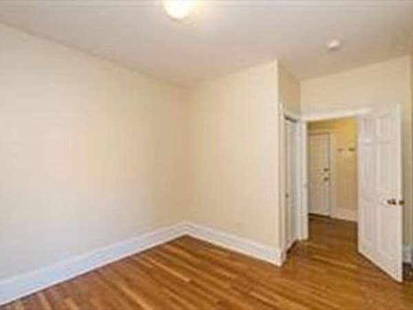 141 Chiswick Road #3 photo 5