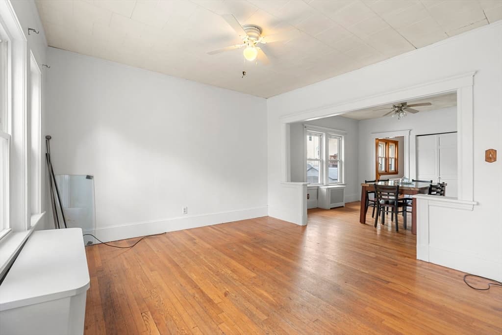 14 Clarence St photo 3