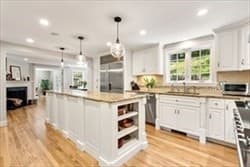 17 Hawthorne Ln photo 5