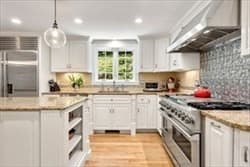 17 Hawthorne Ln photo 4