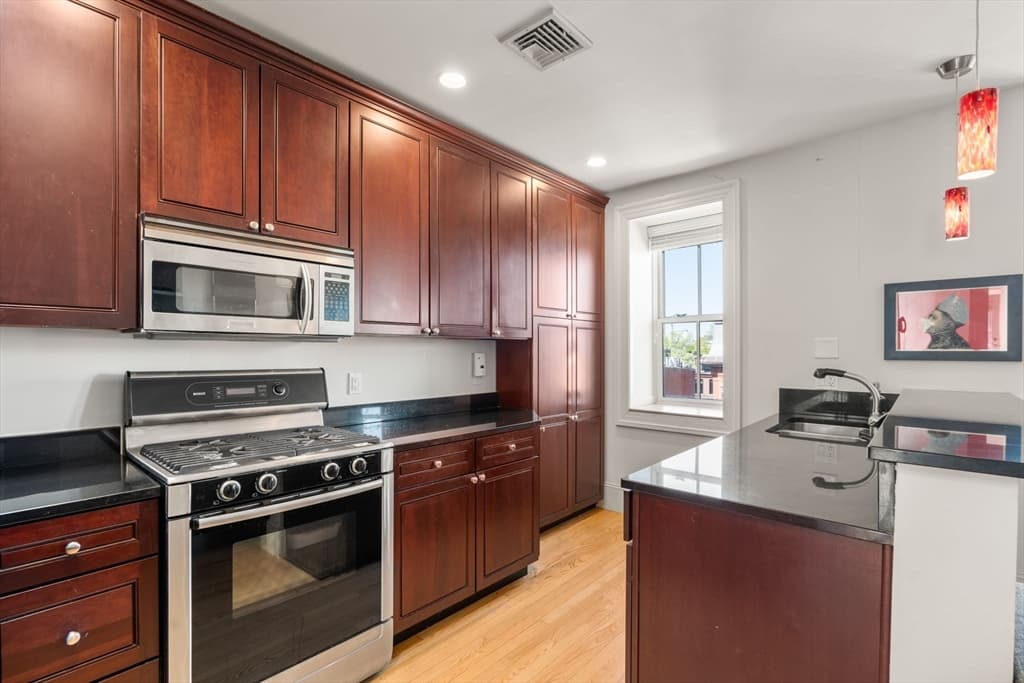 133 Pembroke Street #6 photo 2