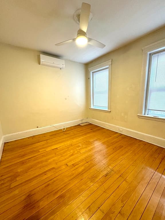 223 Harvard Ave #7 photo 2