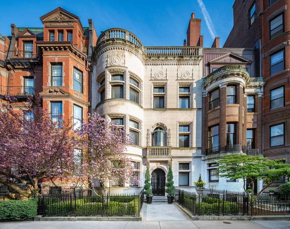 304 Commonwealth Ave #PH