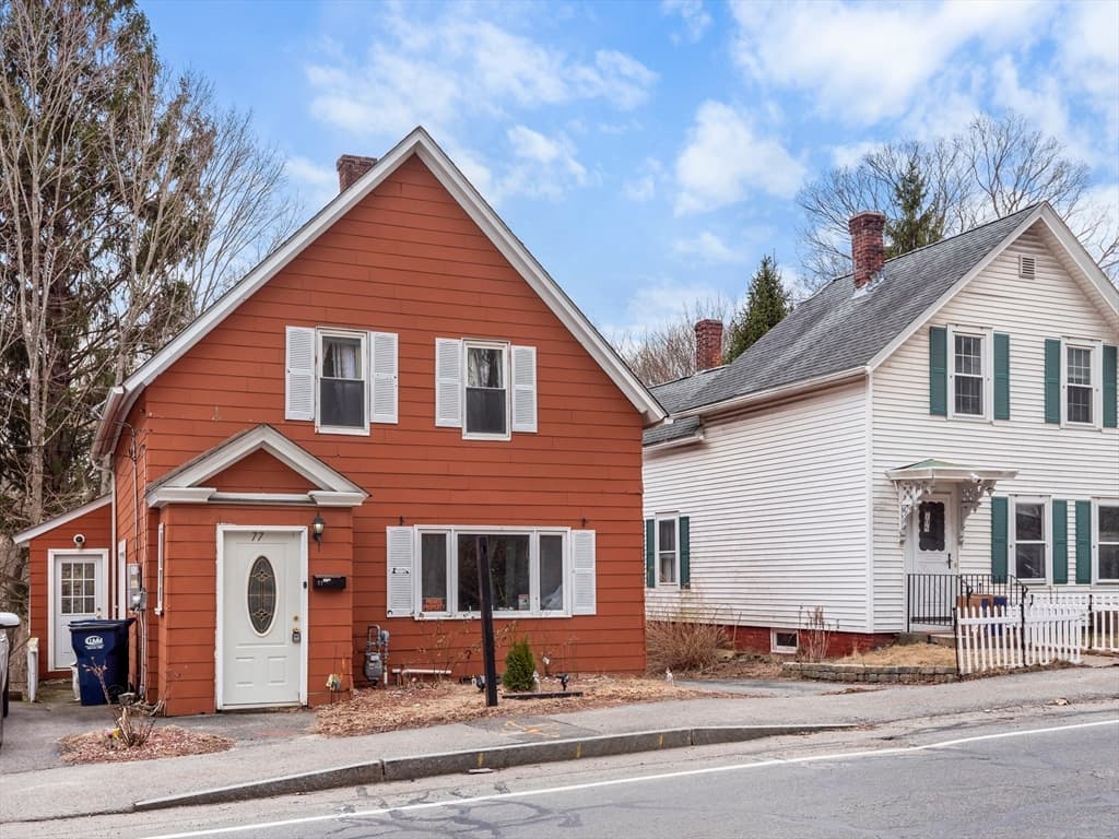 77 W Main St