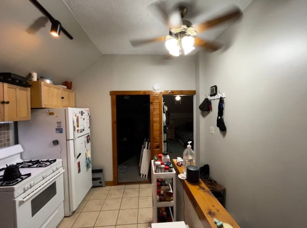 274 Oak Street #3 photo 3