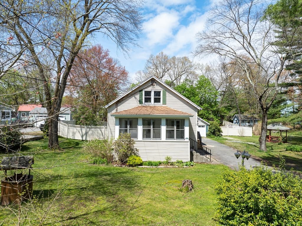 214 Parkerview St photo 2