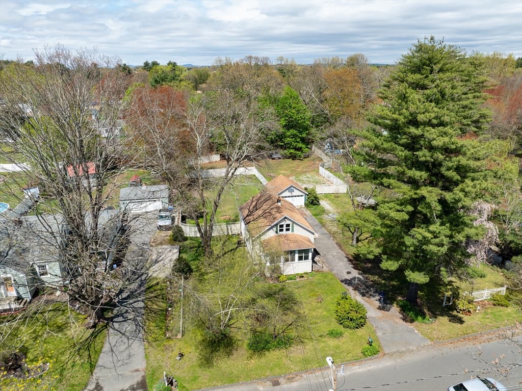 214 Parkerview St photo 4