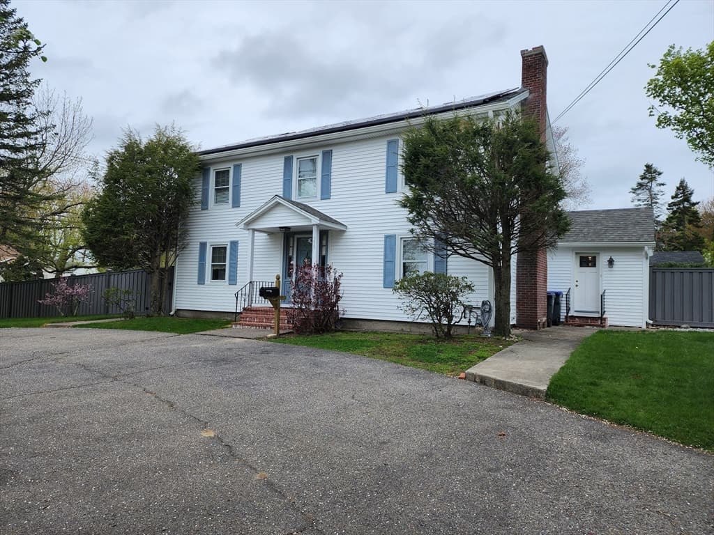 359 Lowell photo 2