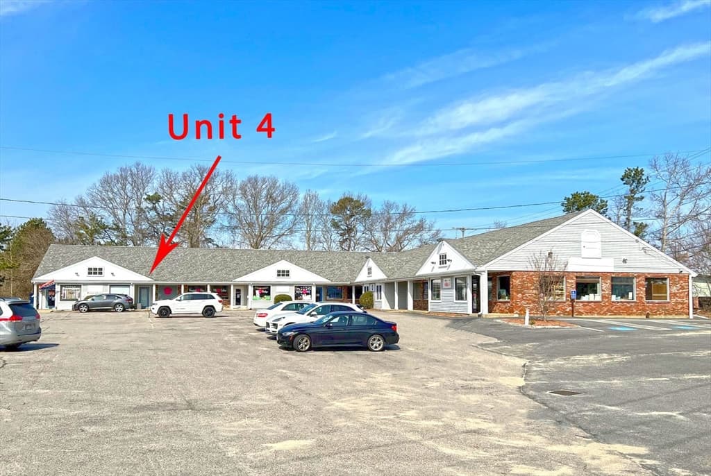 160 Macarthur Blvd #4 & 8 photo 2