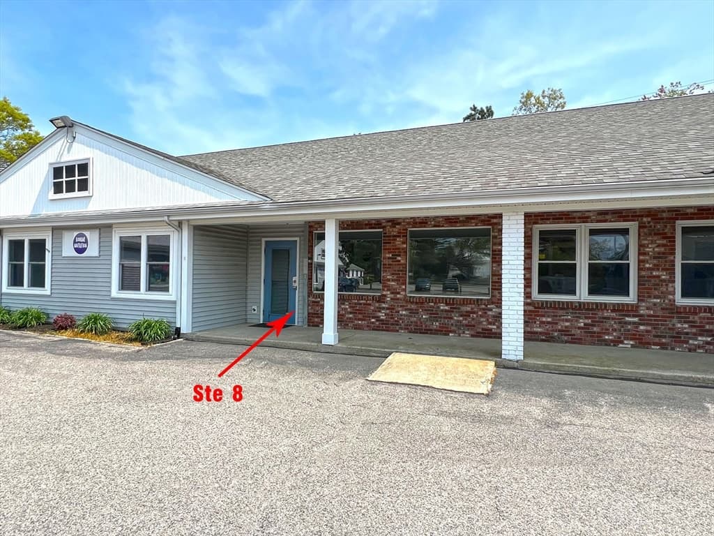 160 Macarthur Blvd #4 & 8 photo 3