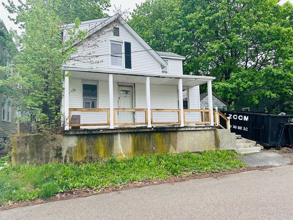 28 Angell St photo 2