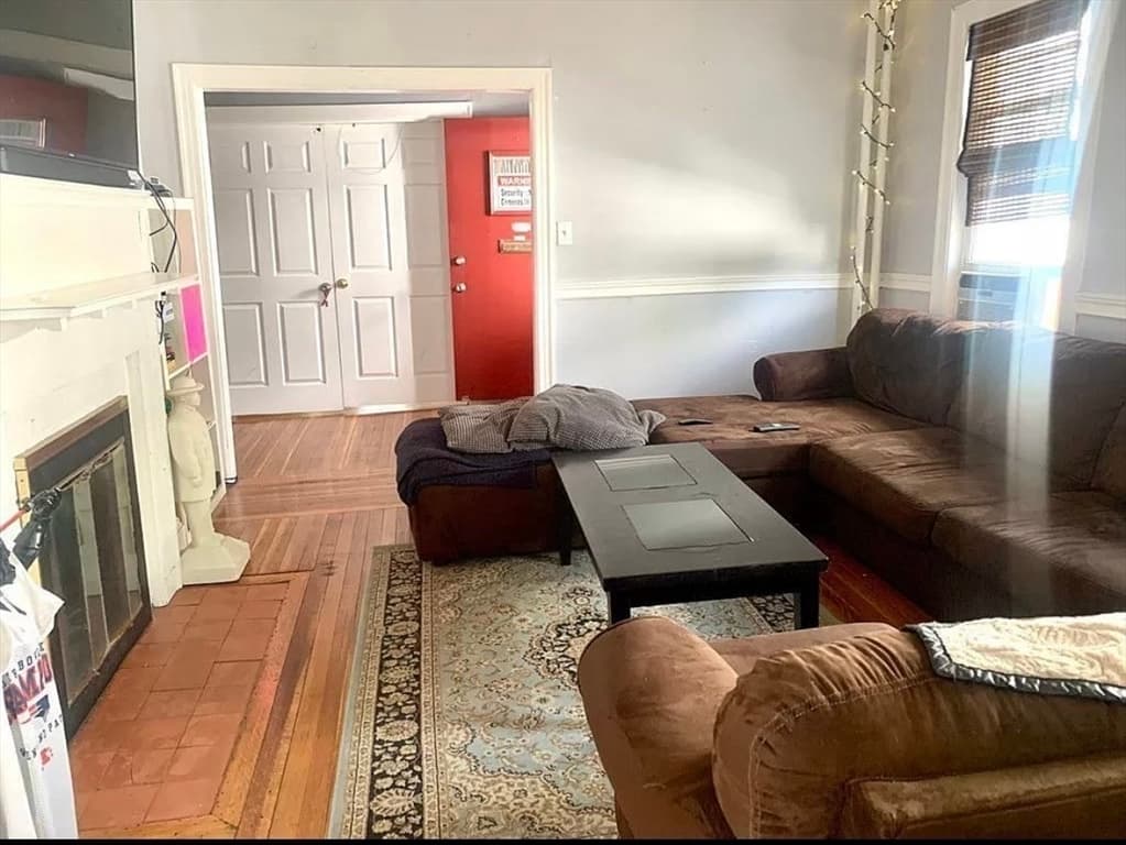 32 Newcastle Rd #1 photo 3