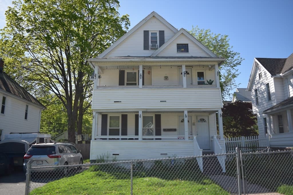 317-319 Linden St photo 2