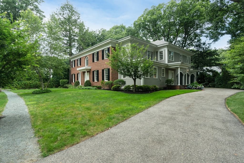 15 Cedar Rd photo 2