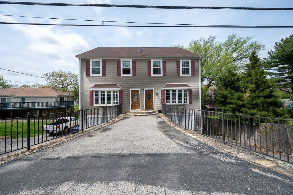 82 Valmor Street
