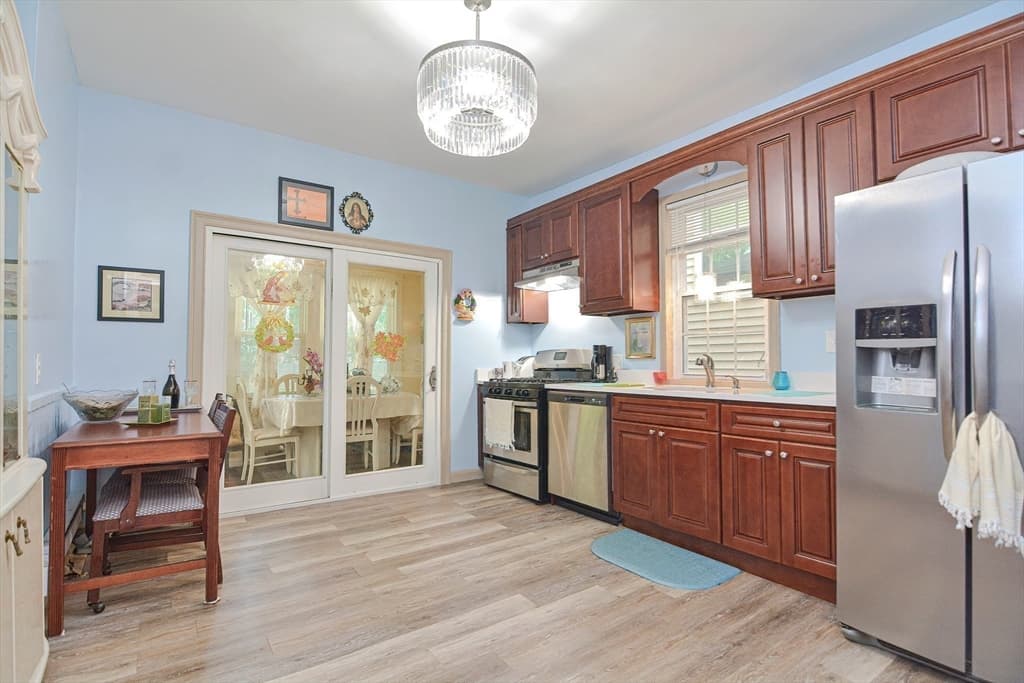 47 Mozart St #1 photo 3