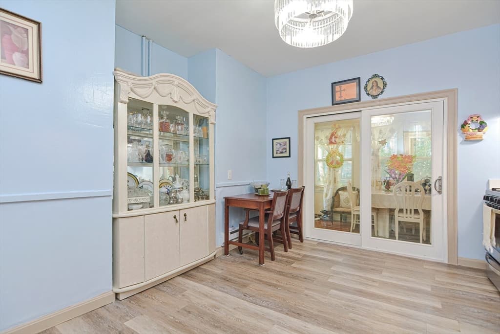 47 Mozart St #1 photo 4