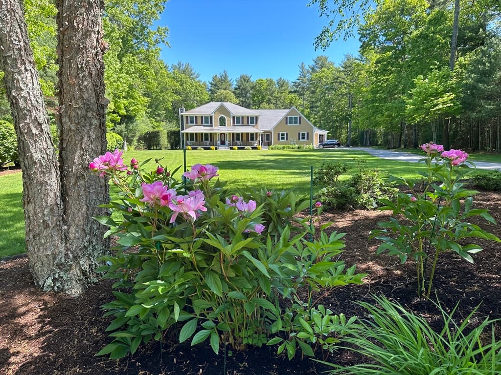 67 Hiller Rd