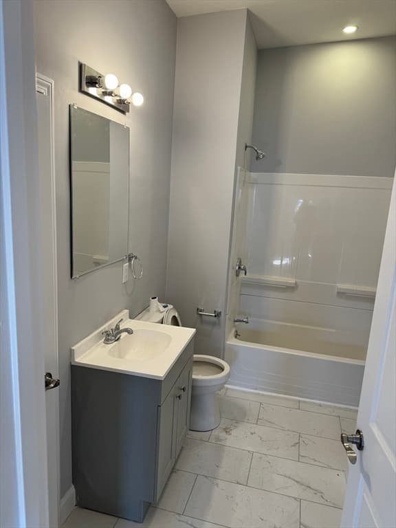 84 Fayston St #3 photo 3